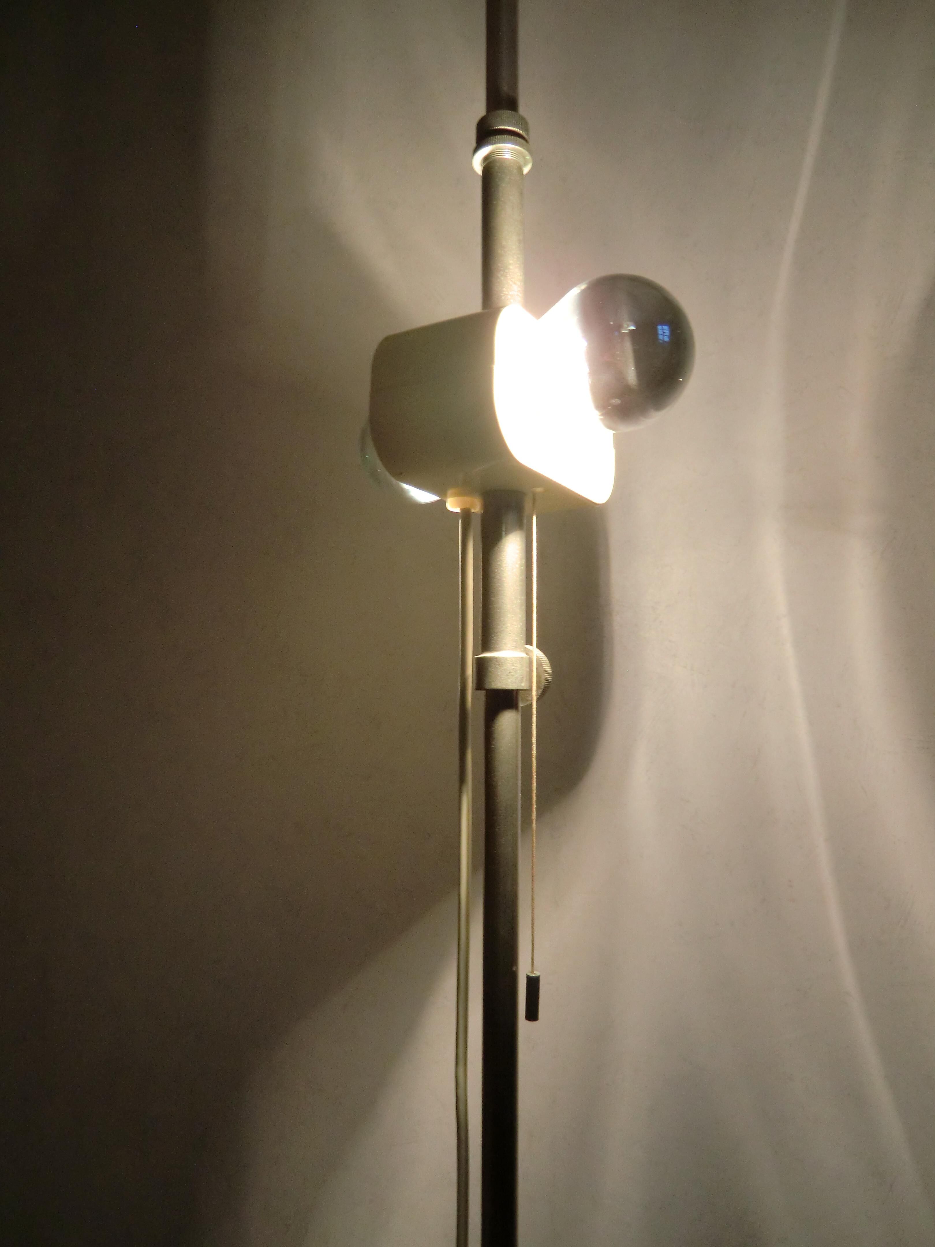 Lampadaire signé BuR (Bauhaus,Ch Dell) 70s