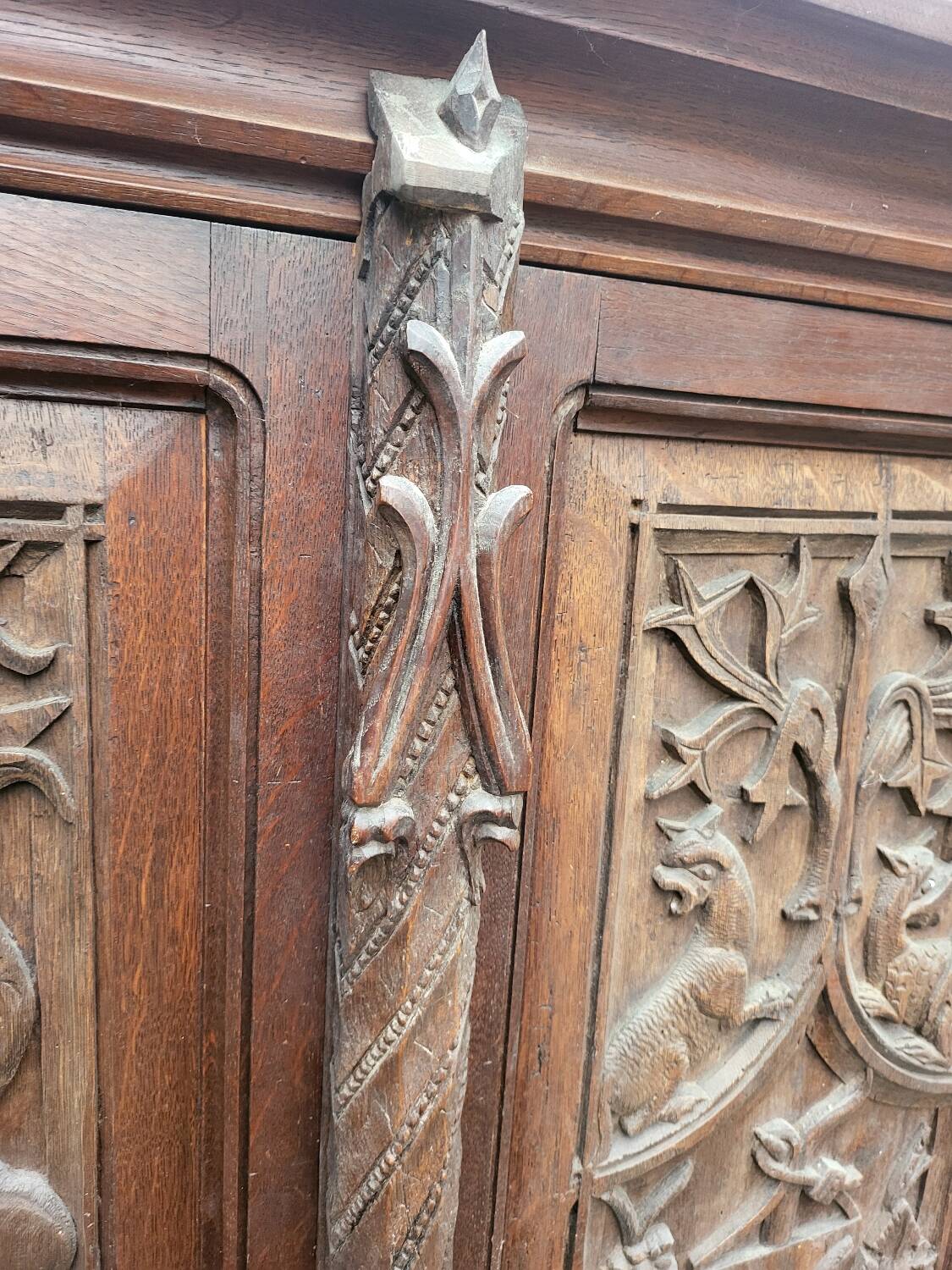Large buffet / carved oak wardrobe – Neo-Gothic decor –