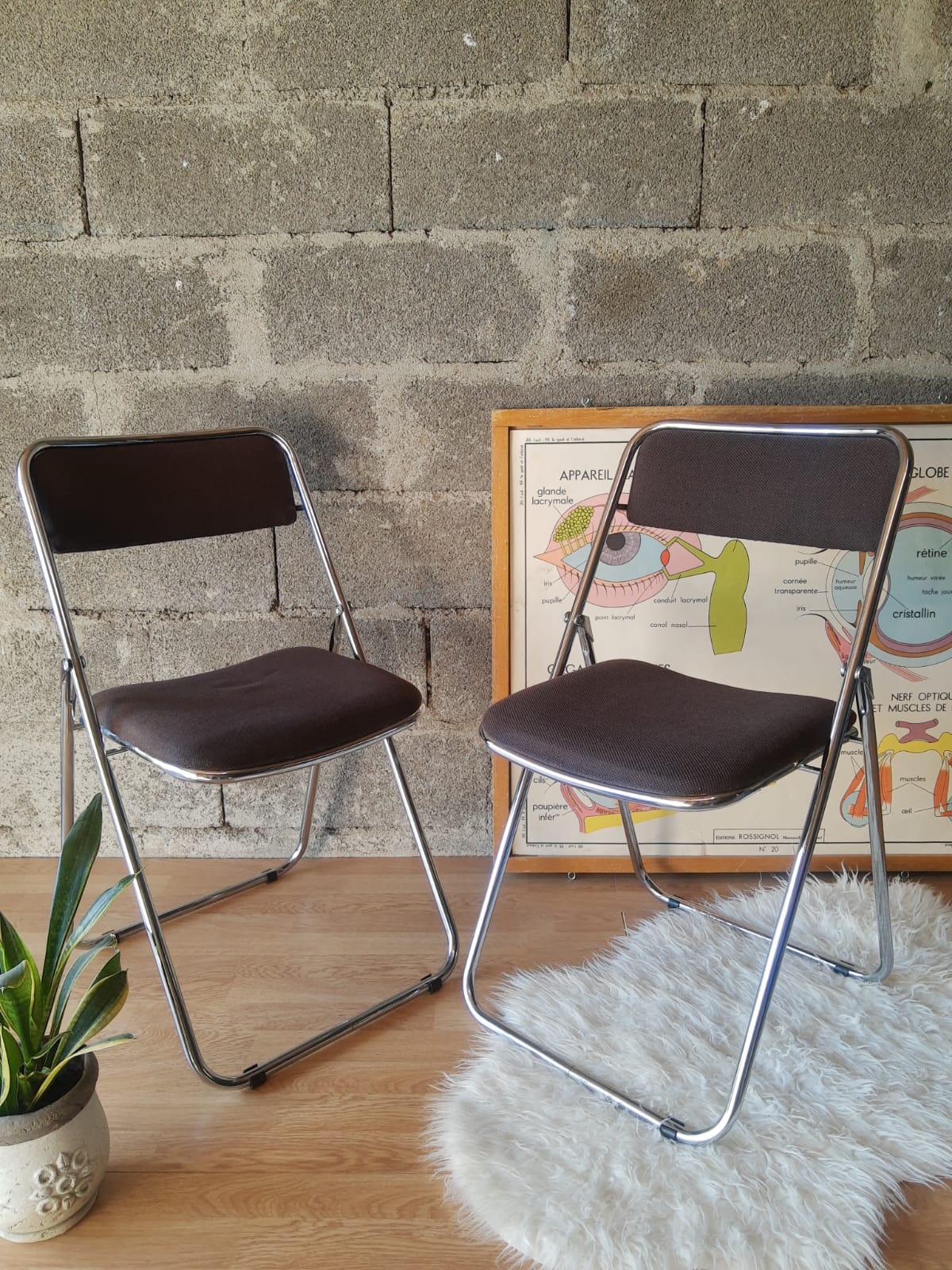 Set of two folding chairs in brown and metal fabric - vintage