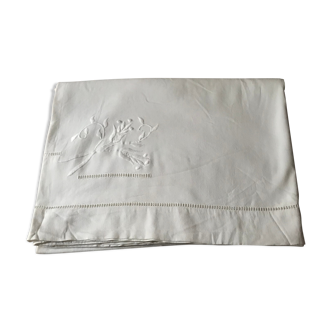 Drap ancien brodé