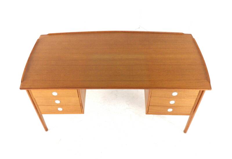 Bureau Dyrlund en teck de design danois moderne du milieu du siècle