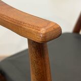 Thomas Harlev chair model 213