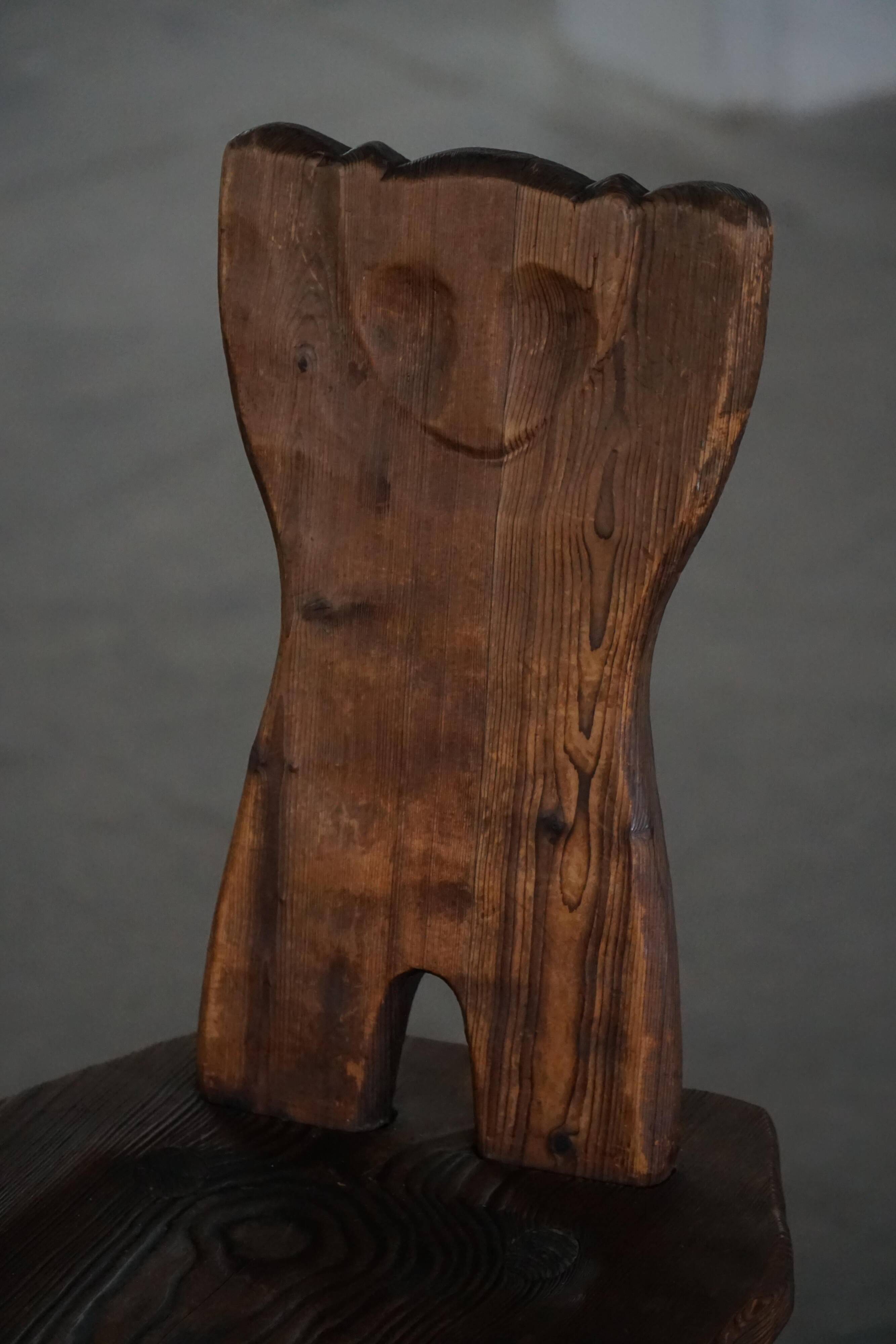 Mid-century Swedish ensemble, set of 4 "Sports Cabin" chairs handmade in pine, 1940s.