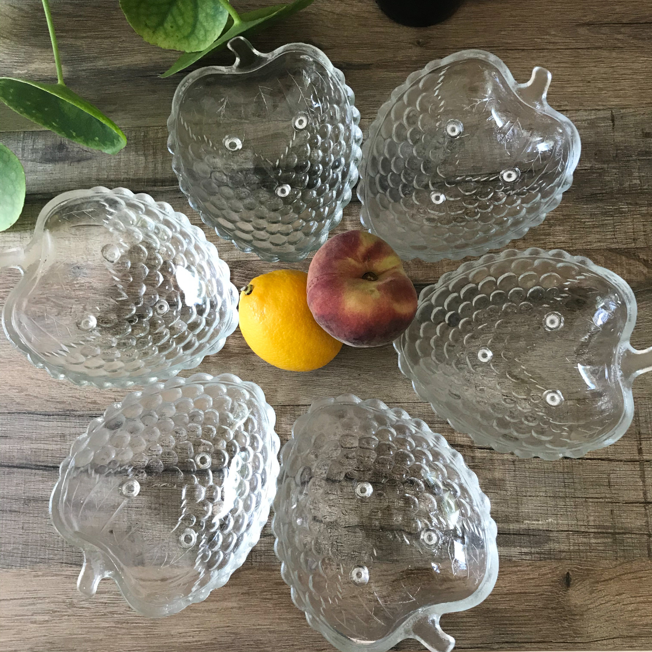Set of 6 cups and fruit salad dish