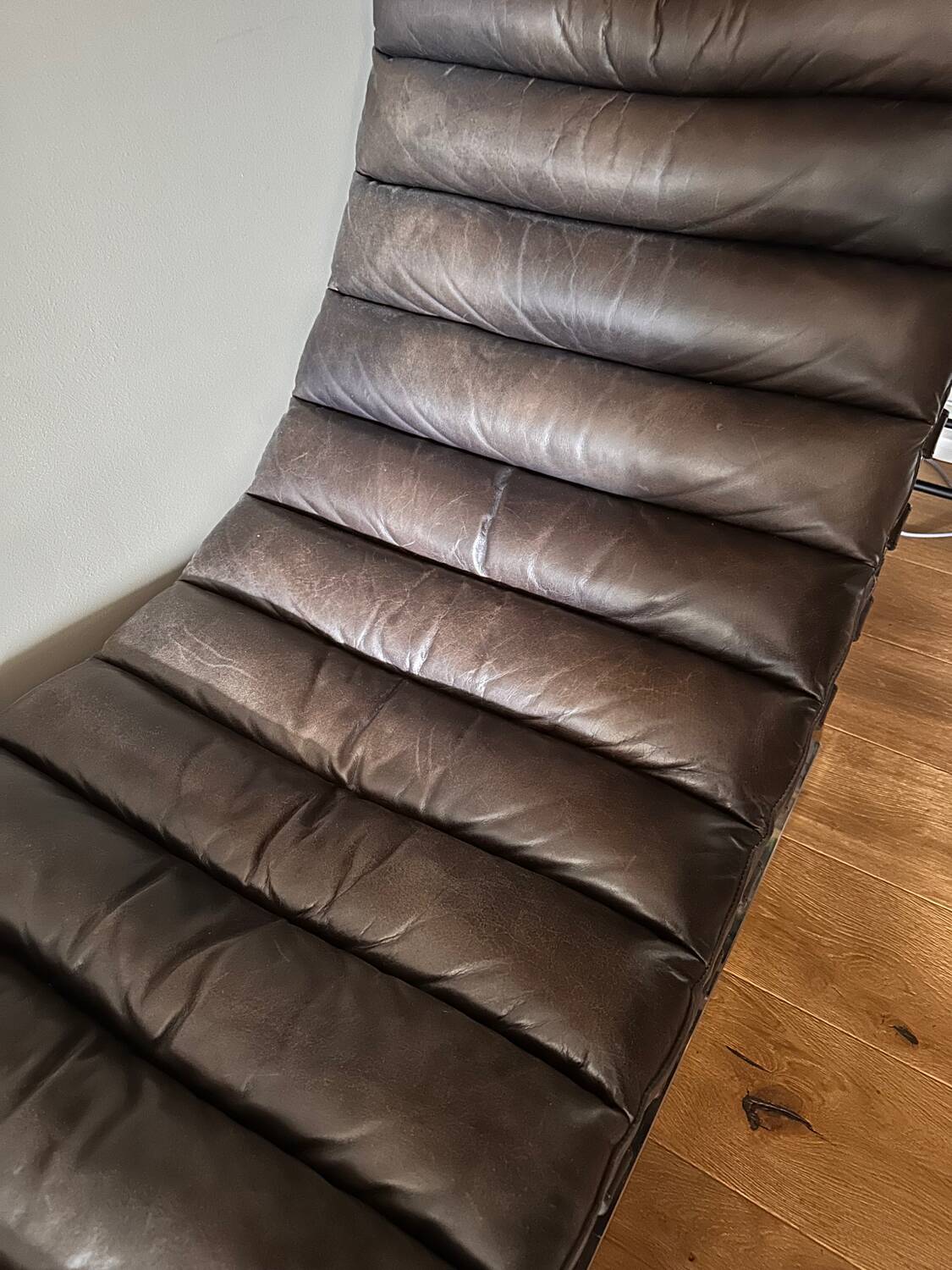 Fauteuil, chaise longue en cuir