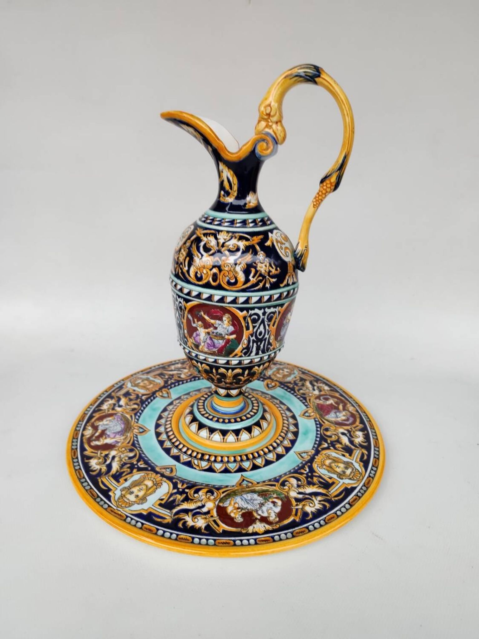 Ewer and its basin, in Gien earthenware, Renaissance model, 20th century.