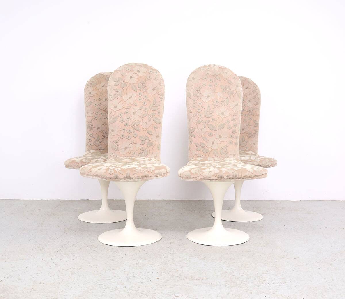 Set of 4 vintage velvet tulip swivel chairs, 1970s