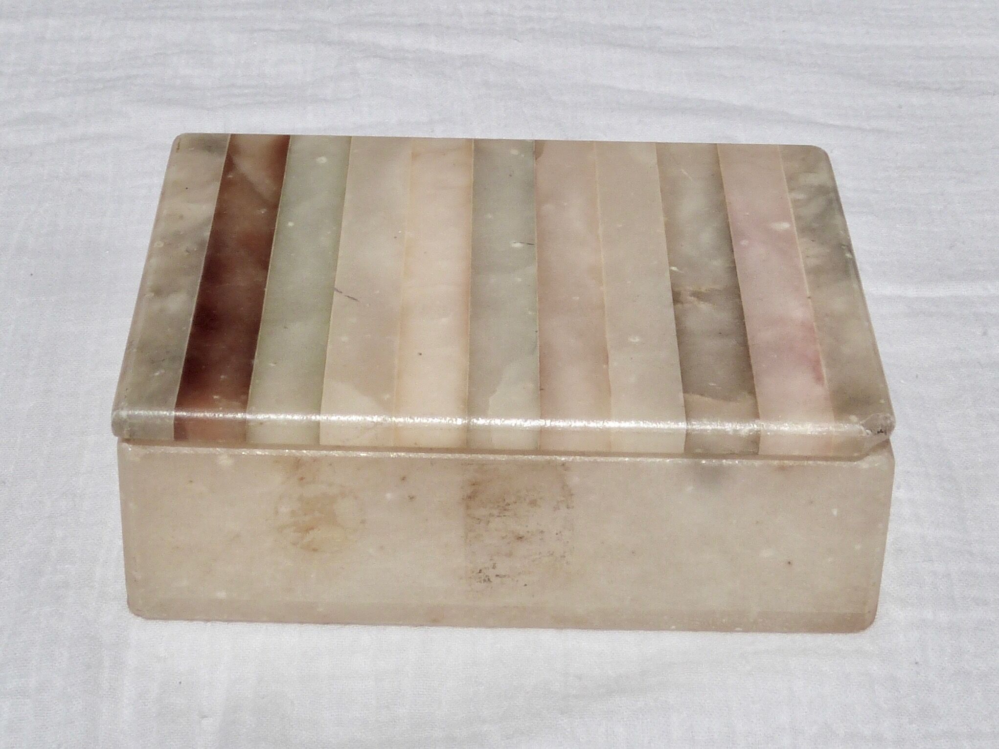 Onyx stripe box