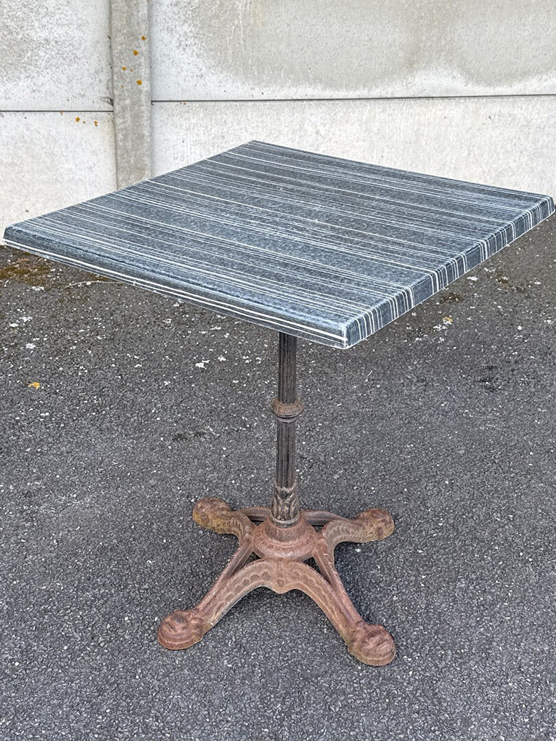 Bistro table – Vintage – Furniture – Cast iron base