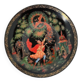 Plaque en porcelaine ornée d'une illustration de légende russe