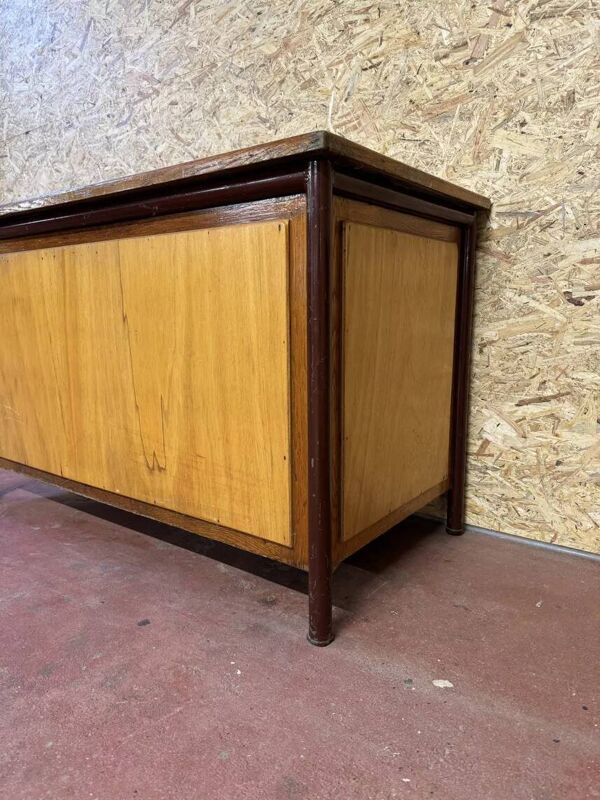 Bureau de style Jacques Adnet - Design iconique