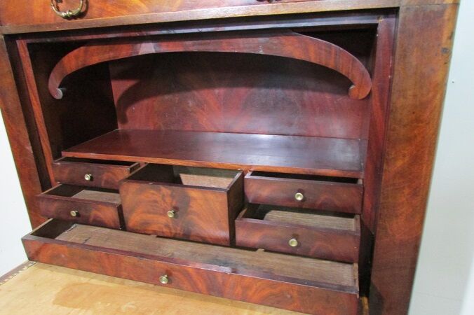 Secretary with ladies' seat