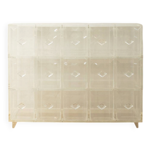 Commode en acrylique,