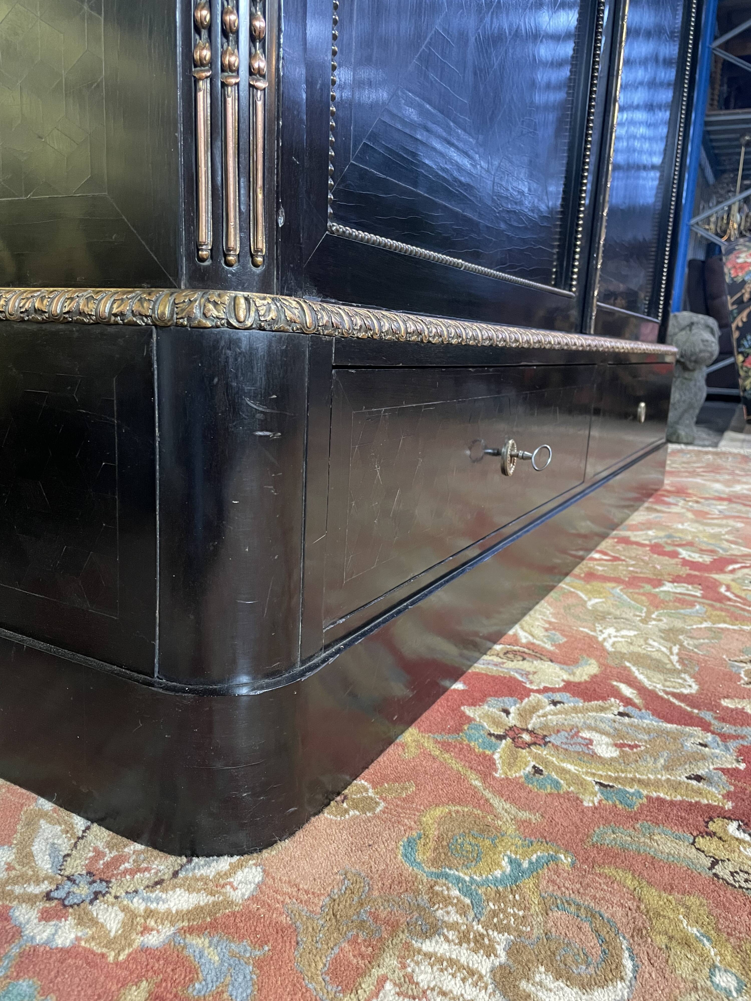 Library - Vitrine Napoleon III period