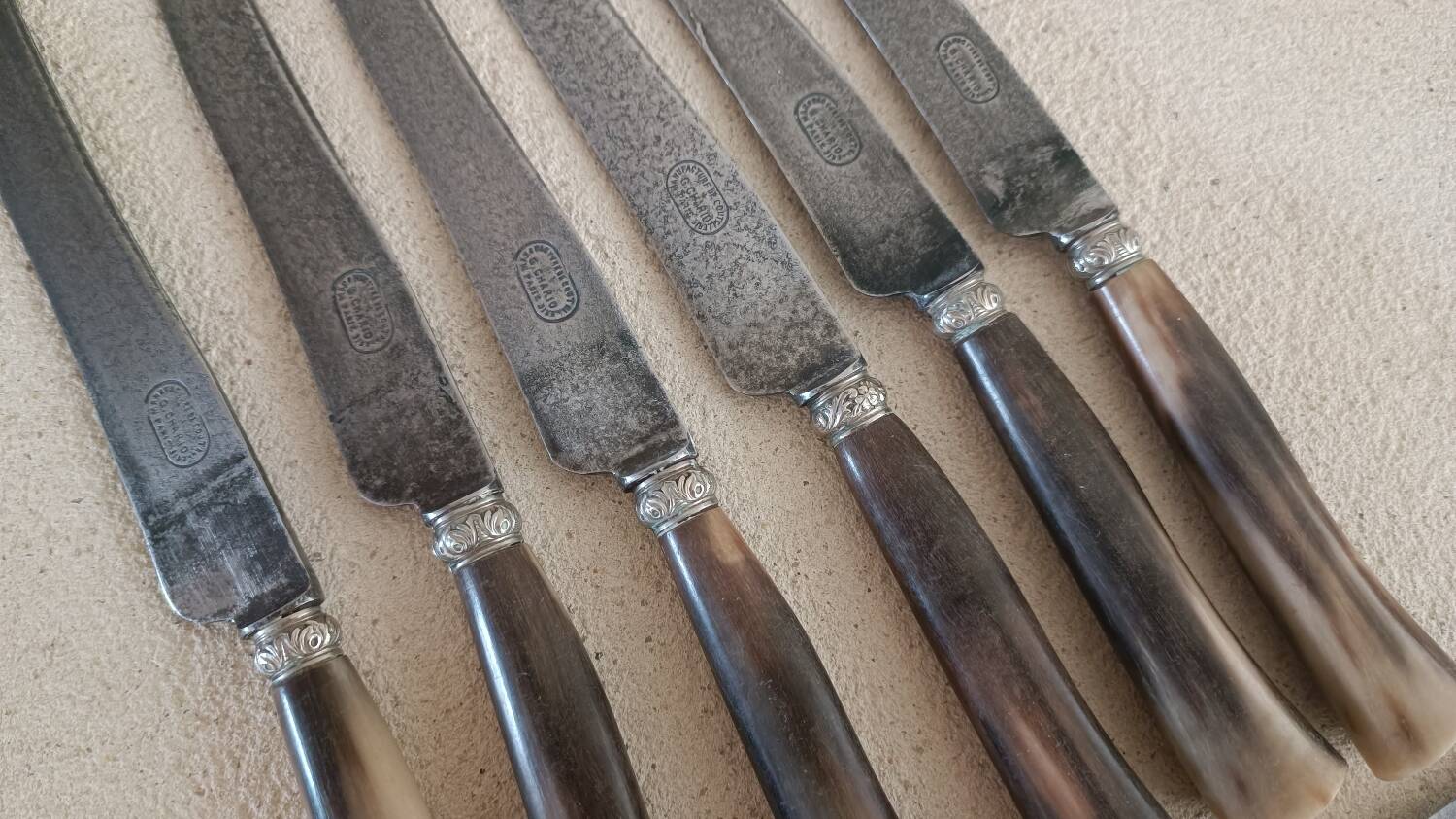 8 old knives with steel blades