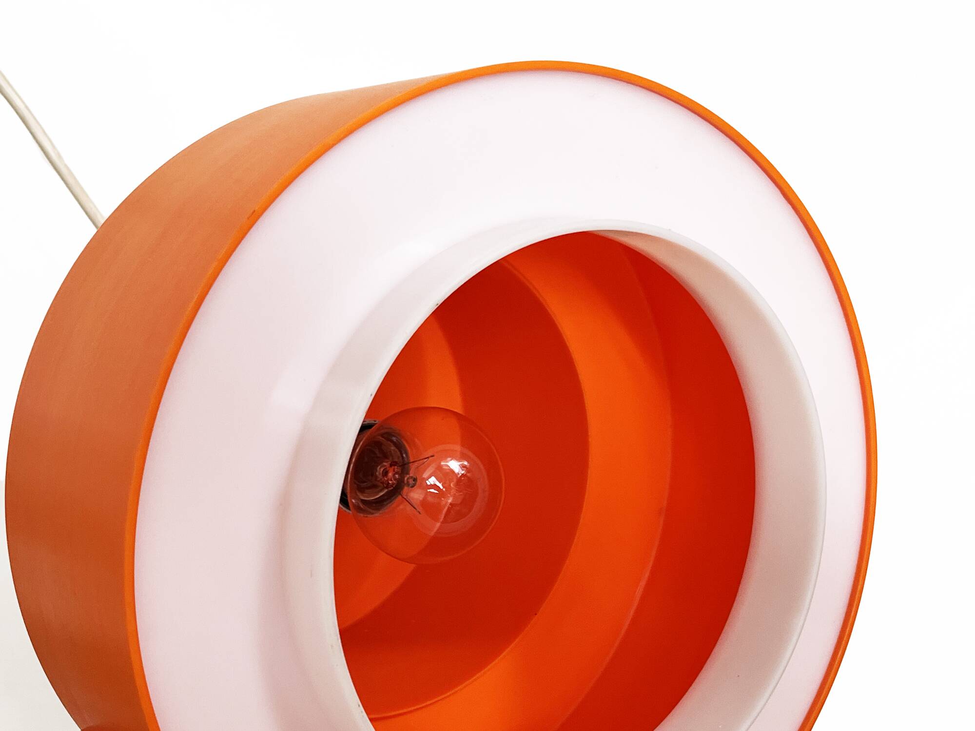 Suspension "Cylindus" par Uno et Östen Kristiansson pour Luxus. Suède années 1970