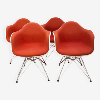 DAR armchair by Charles and Ray Eames. Year 50. (unit price)