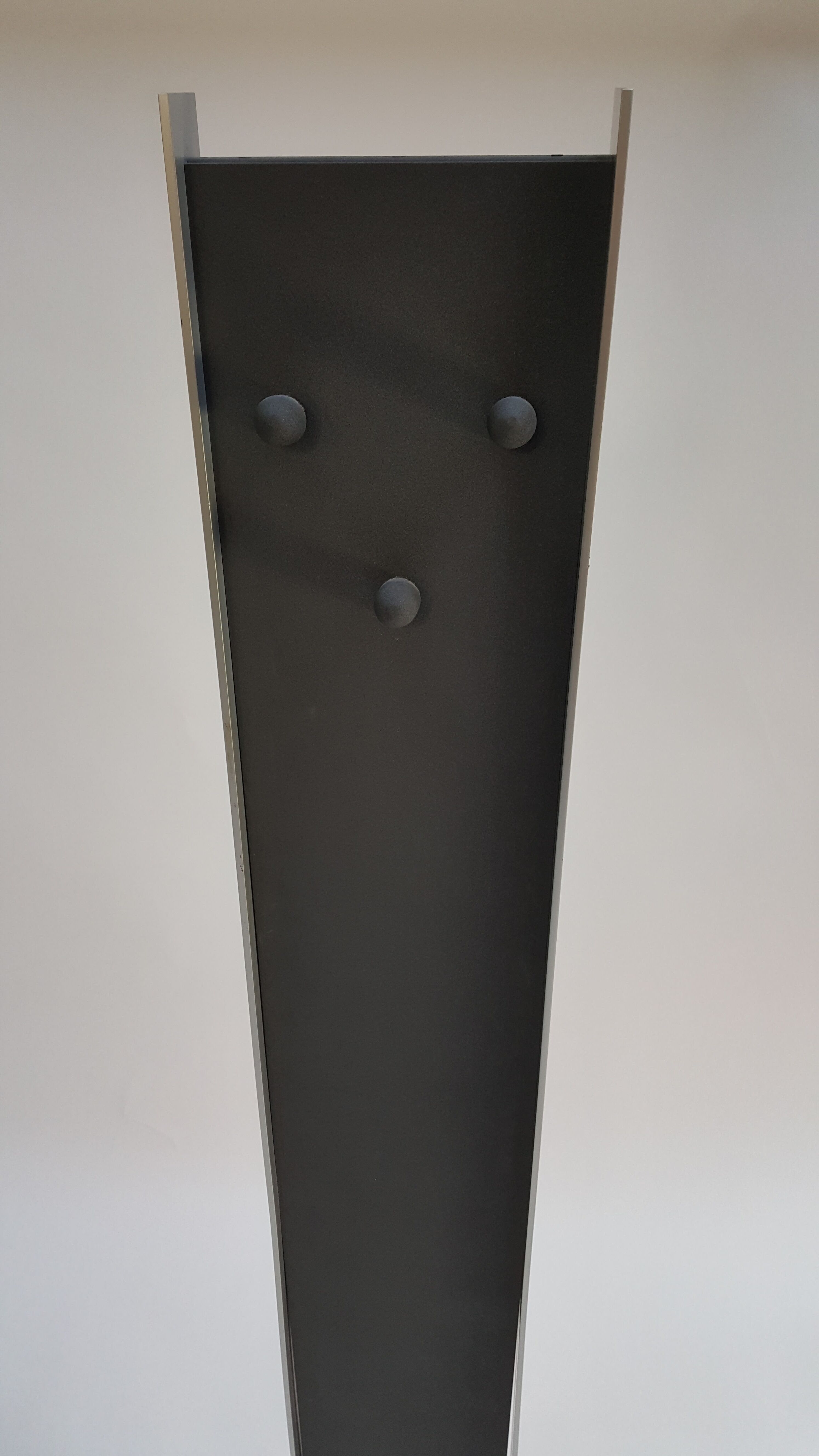 Italian coat hanger with mirror