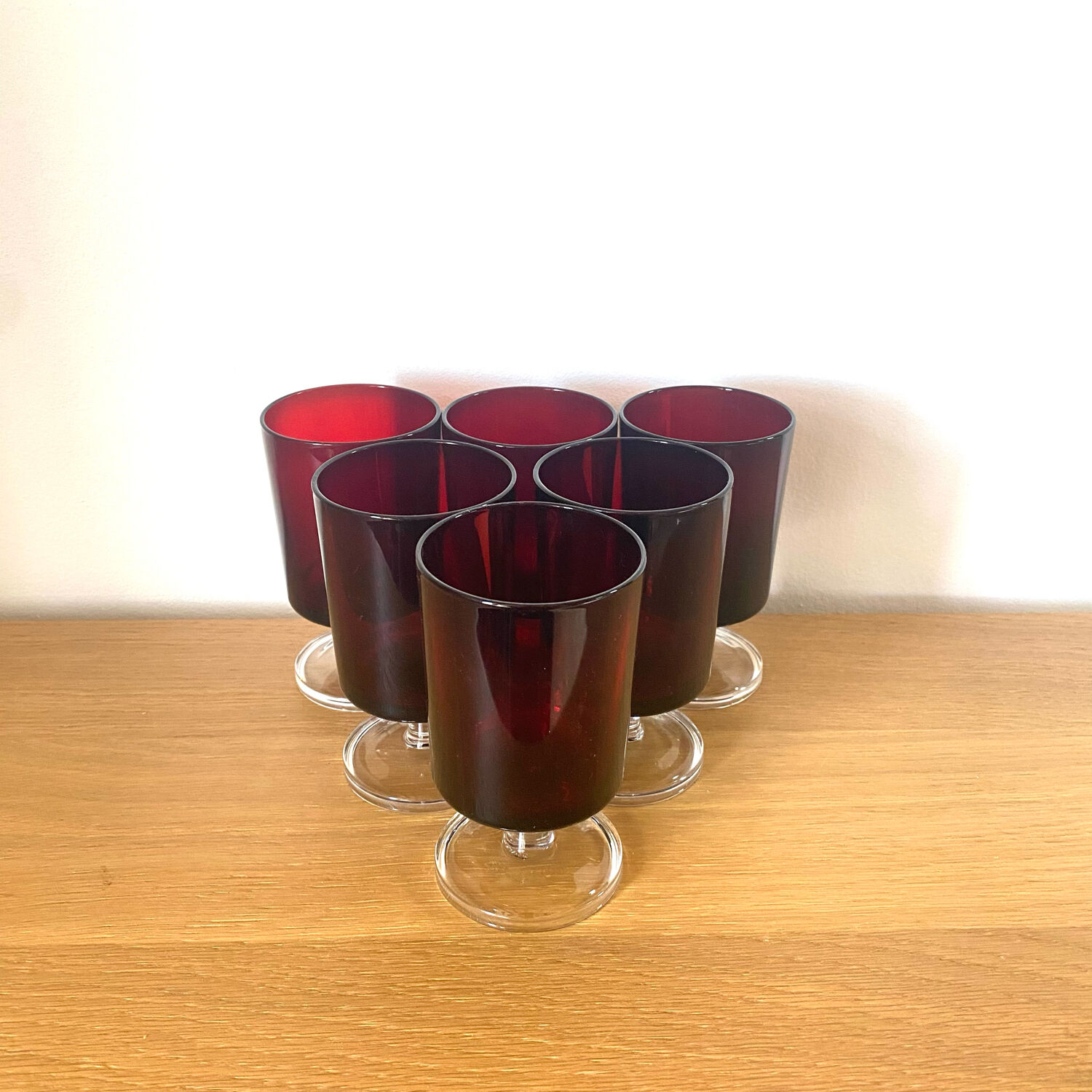 Luminarc red jumper water glass service