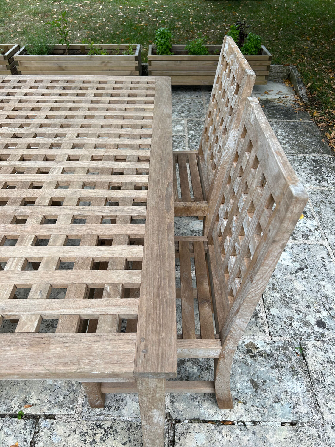 Outdoor table and chairs