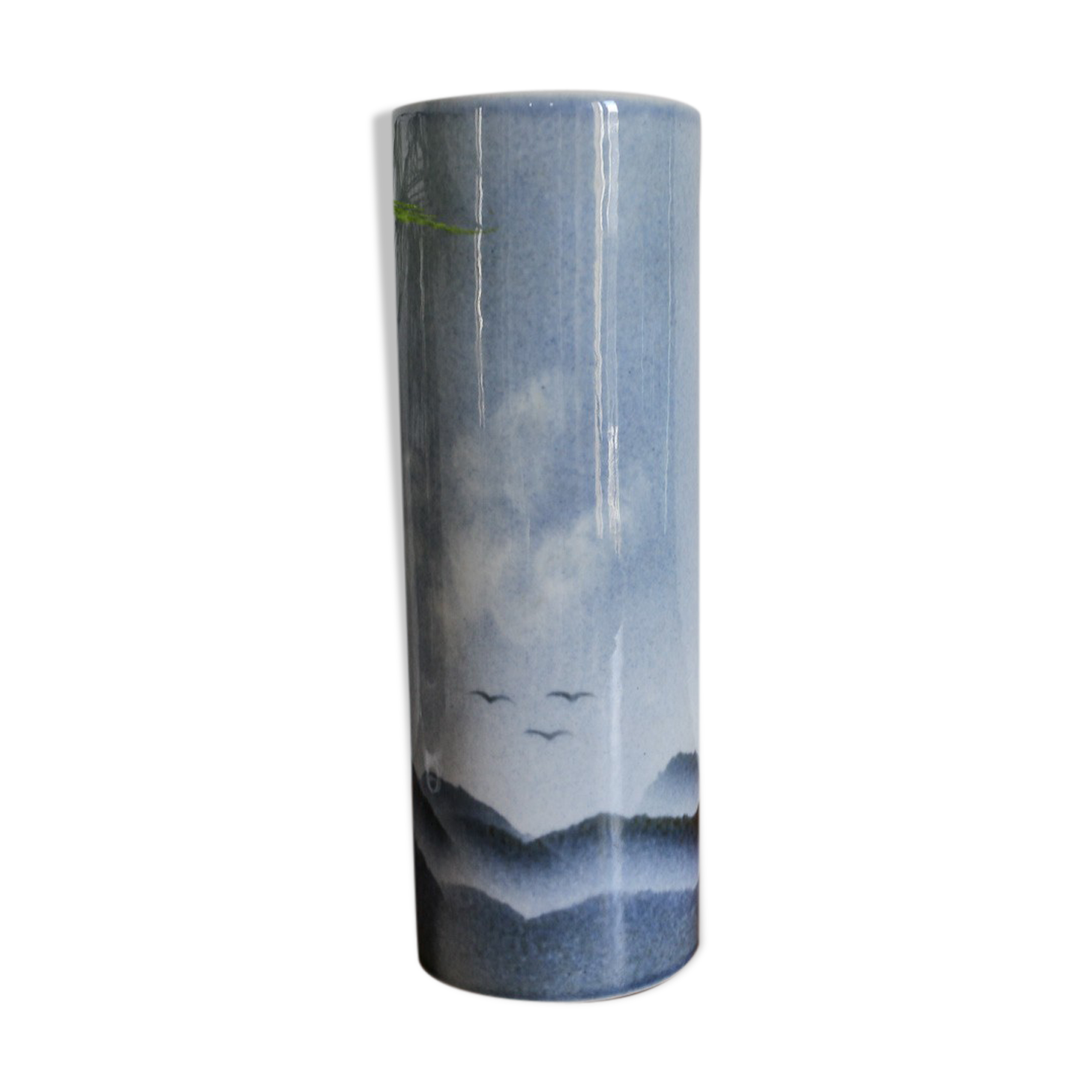 Virebent blue porcelain vase