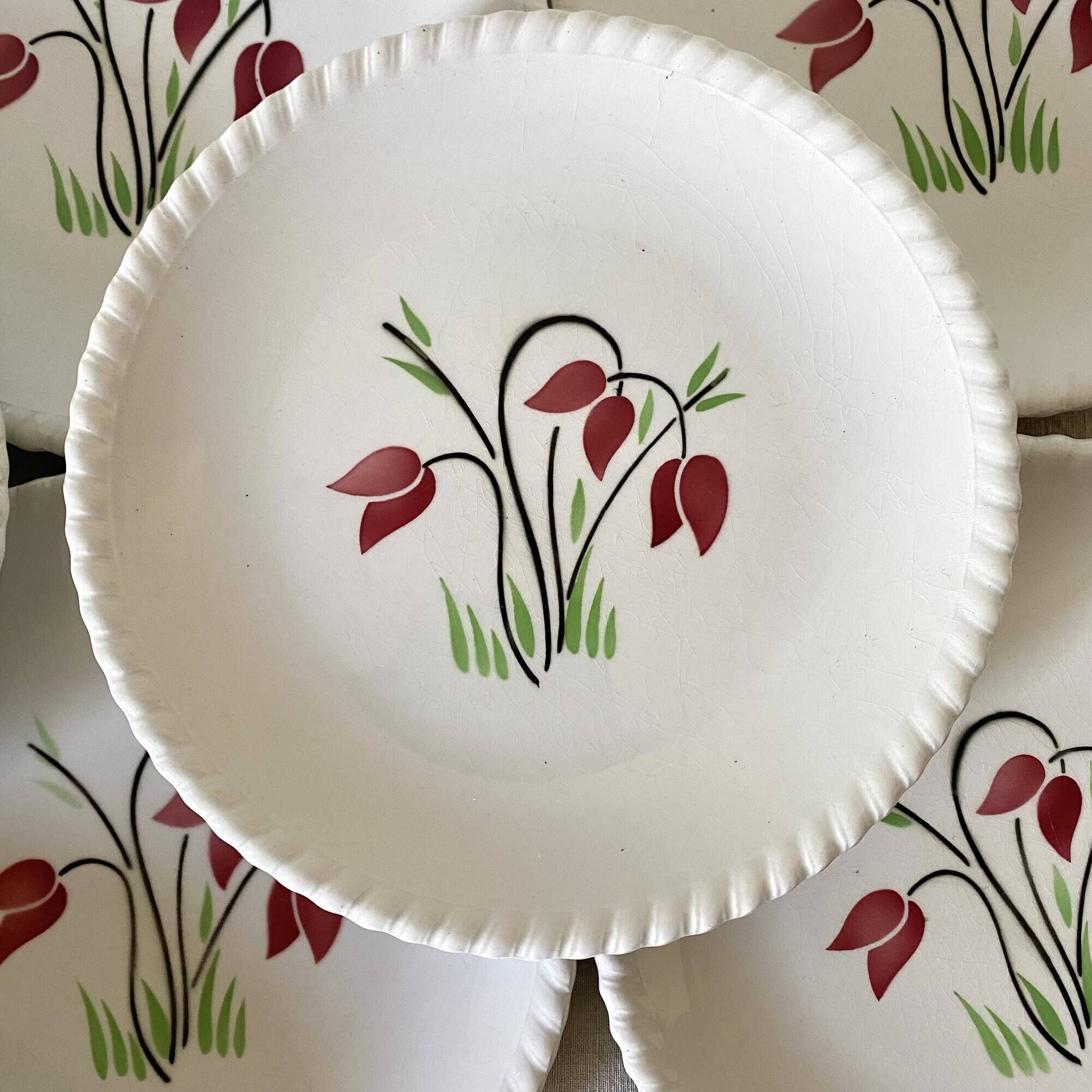 Porcelain dessert plates, Luneville Badonviller, tulip decor