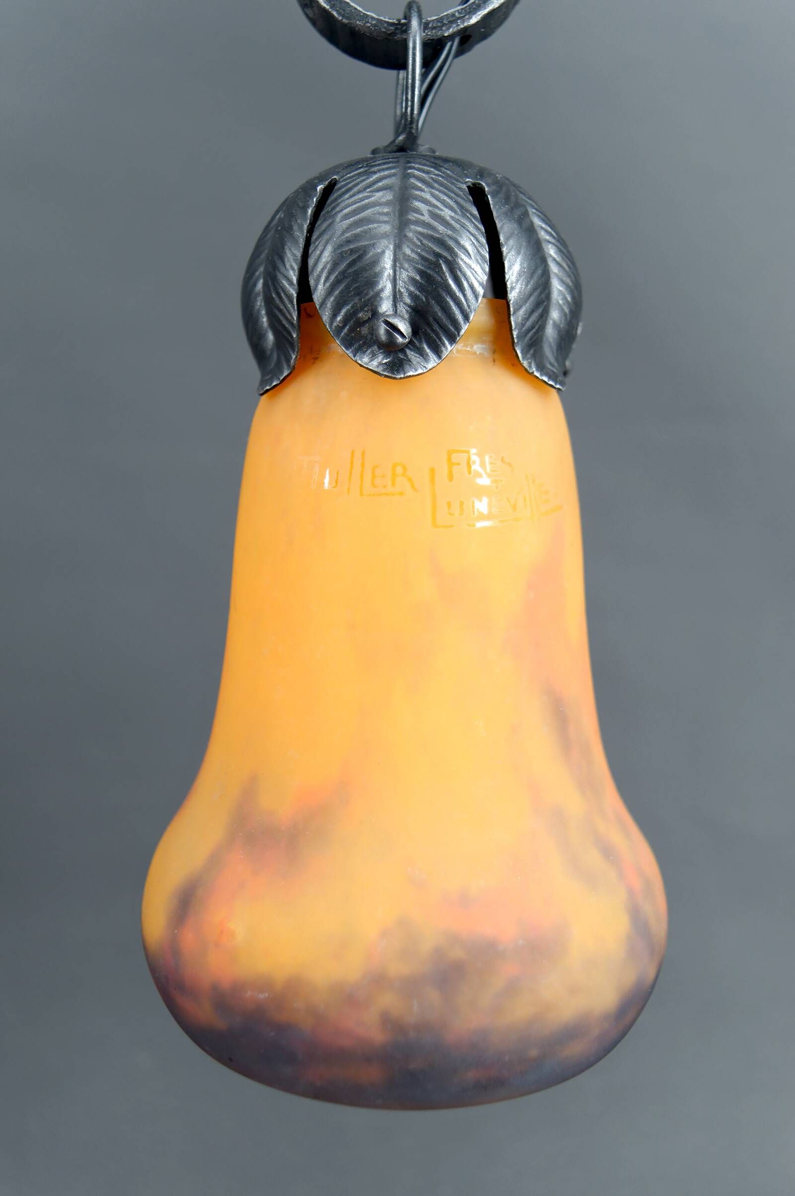 Lampe bicéphale Art Déco, fer forgé à double patine– Muller Frères, c. 1920
