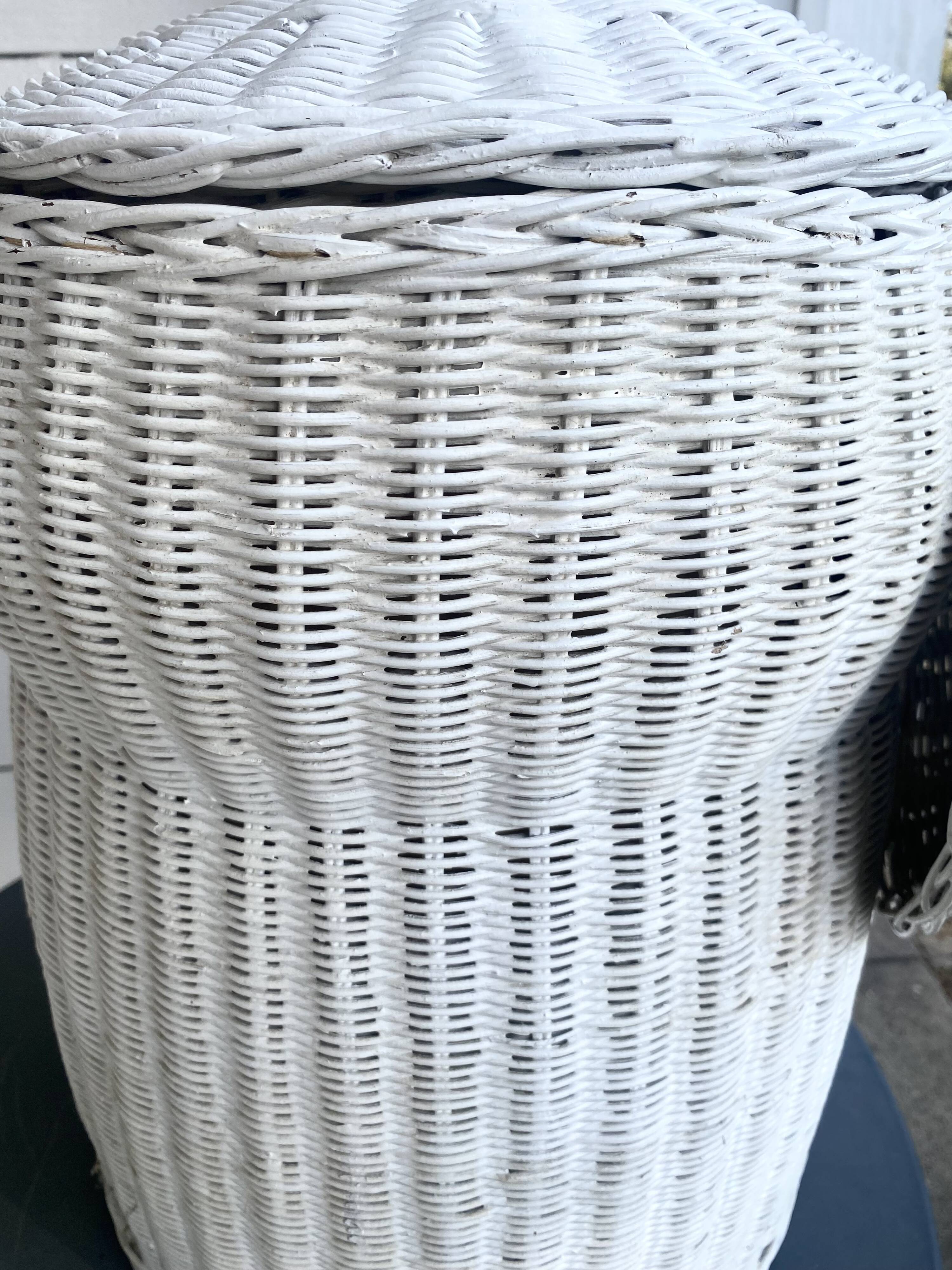 Zoomorphic straw basket