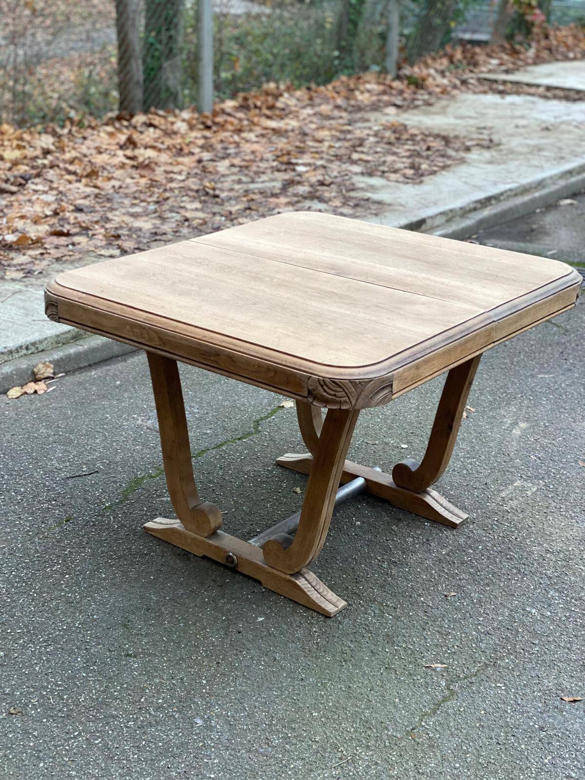 Restored Art Deco dining table in solid oak, 1940