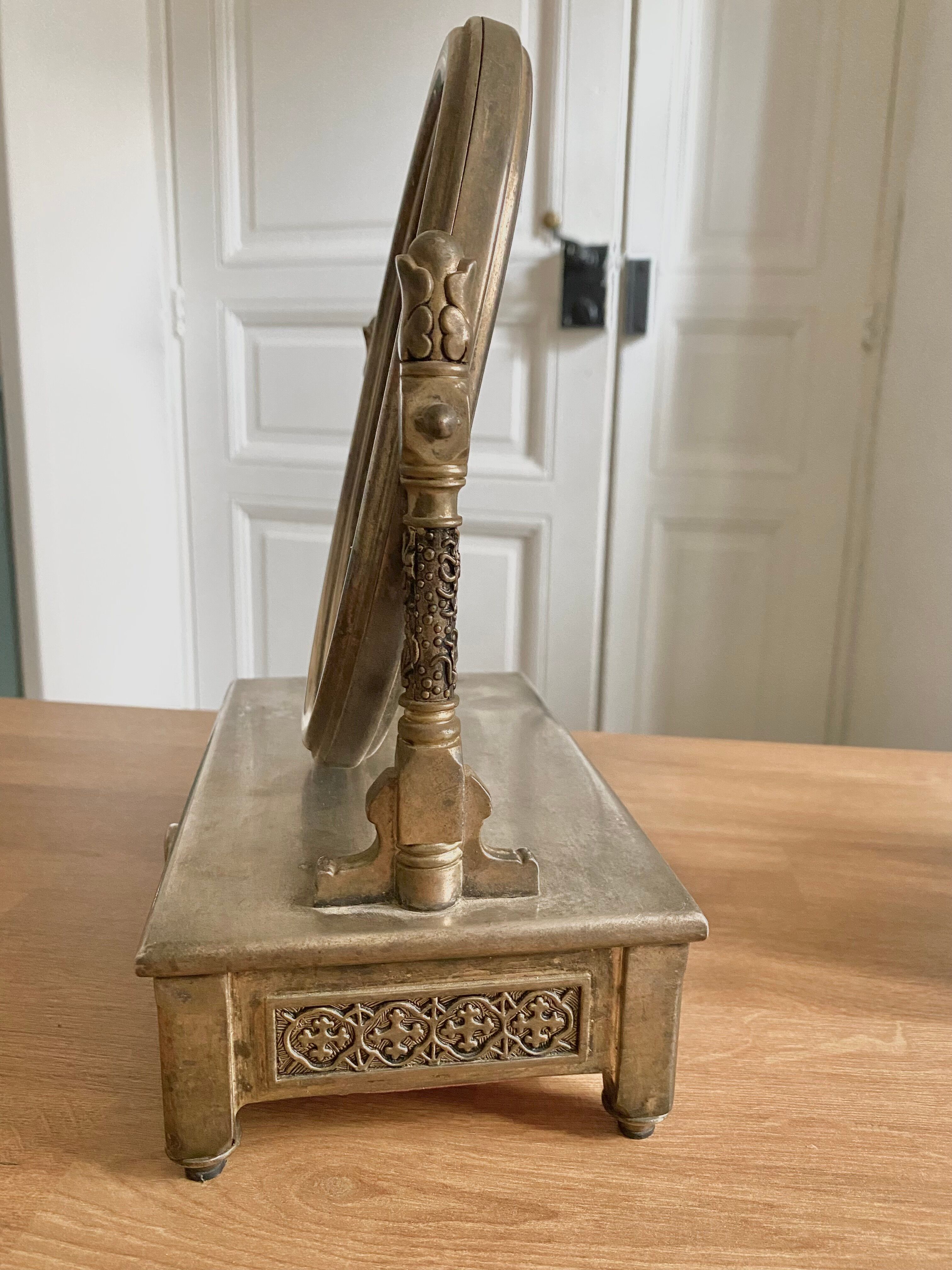 Table mirror, Vera Lucino, silver plated