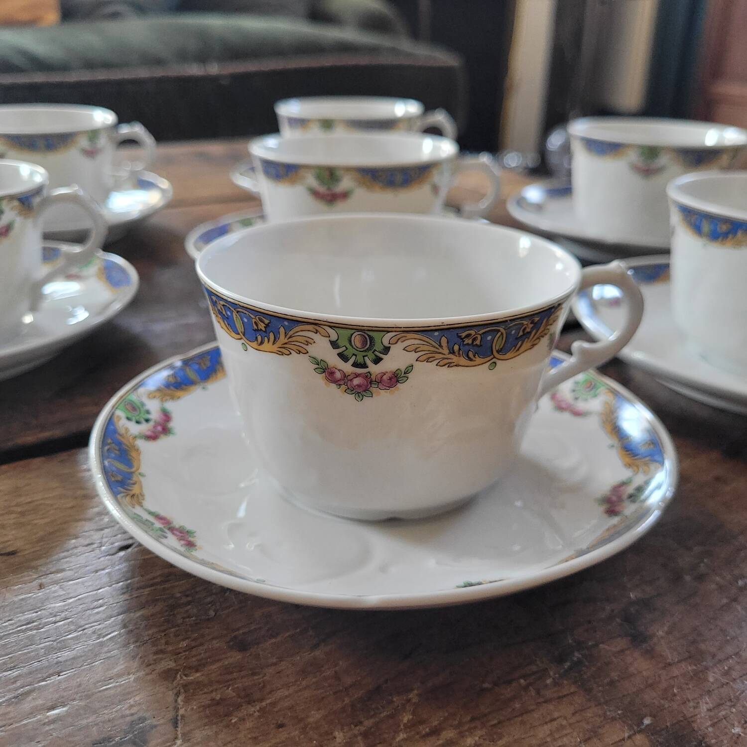 8 Cups and Saucers Bernardaud Limoges – Circa 1900-1920