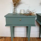 Paire de tables de chevet vert