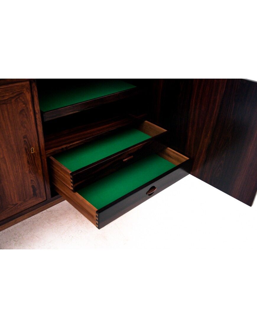 Rosewood chest of drawers, Denmark, 1960s. After renovation.