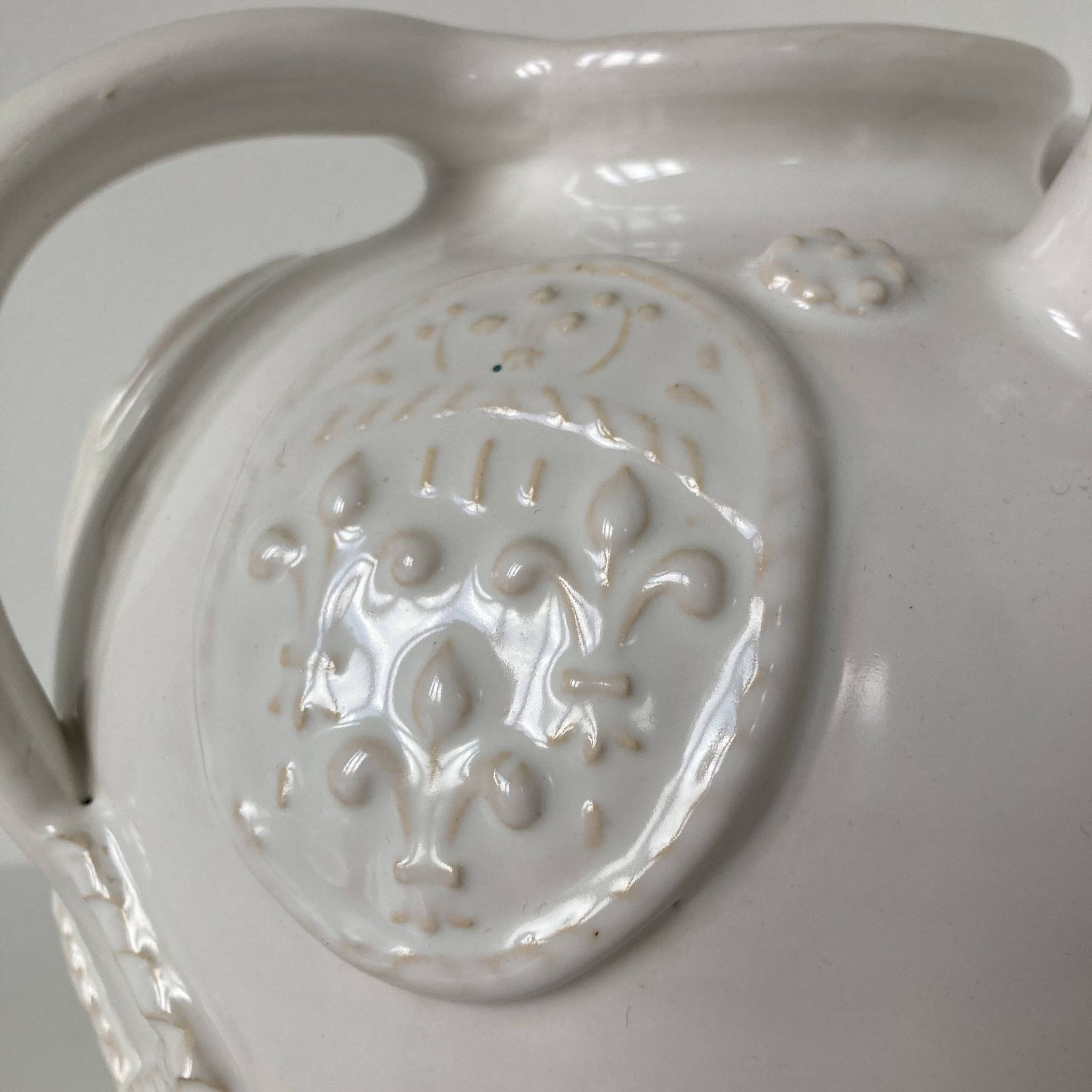 Malicorne (atelier Tessier), belle verseuse pouvant former vase en faïence