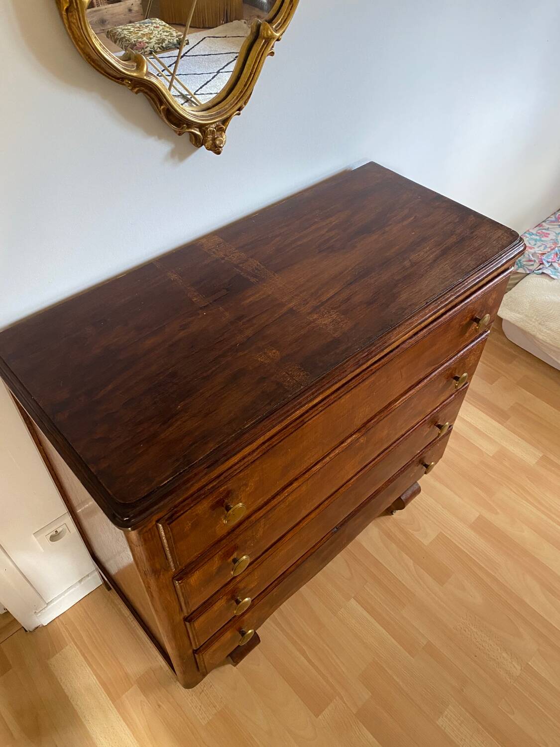Old wooden chest of drawers