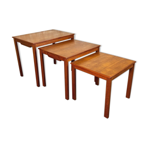 Tables gigognes en teck