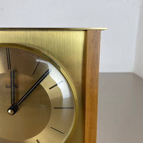 Horloge de table par Zentra, Allemagne