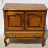 Oak sideboard with swivel screen tray