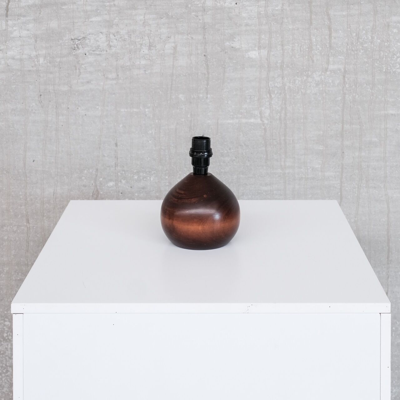 Turned wooden mid-century french table lamp