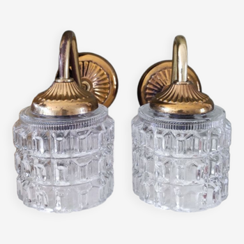 Duo of wall sconces