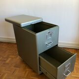 YAC industrial furniture with castors