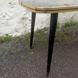 Vintage coffee table floral pattern
