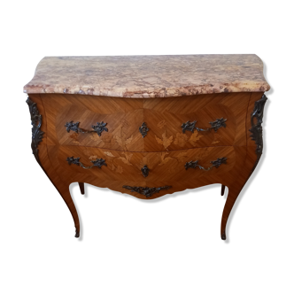 Rosewood chest of drawers with marquetry
