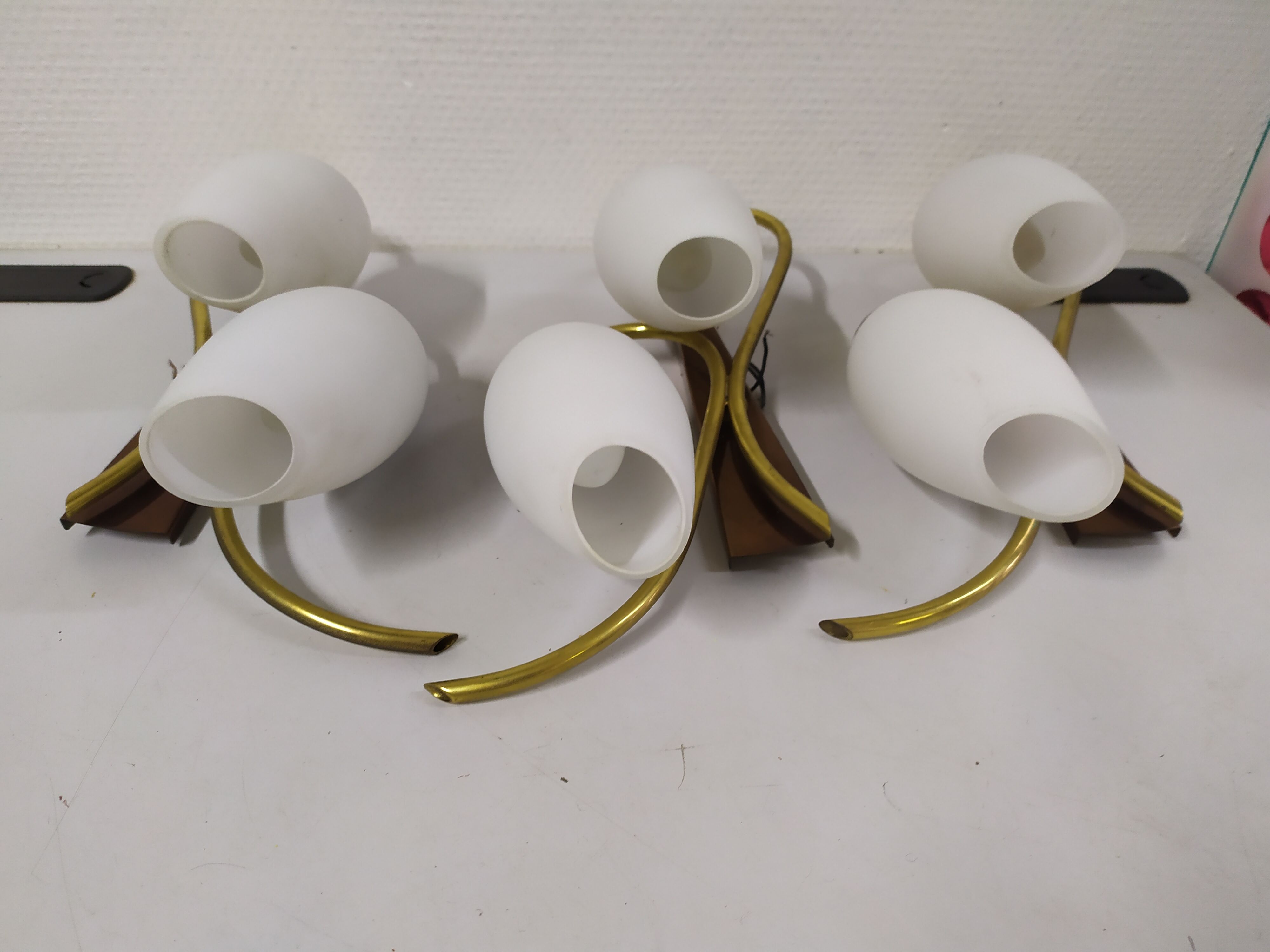 Lot de 3 applique mural tulipe opaline blanche laiton