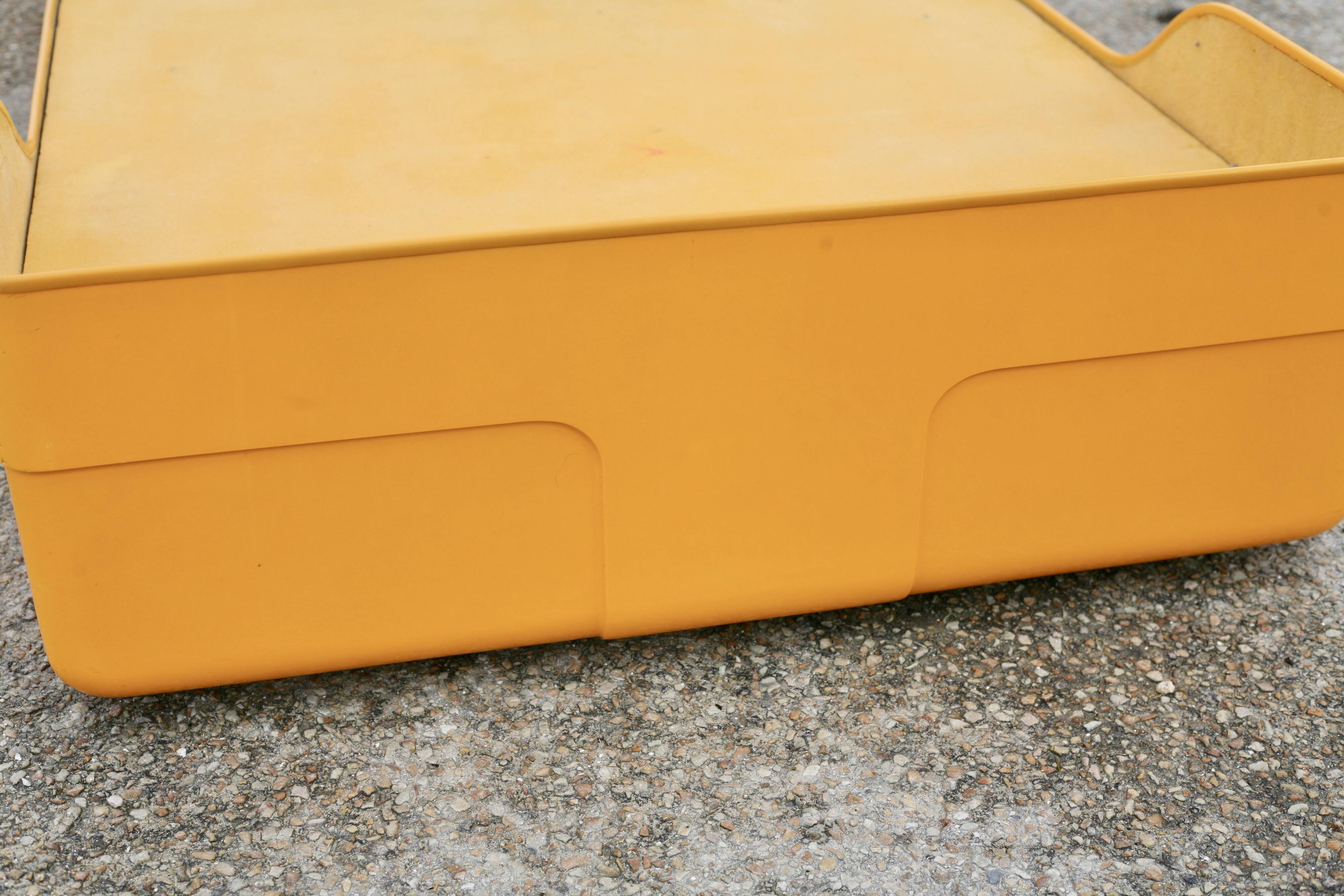 Ozoo bed, Marc Berthier, fiberglass, France, 1967