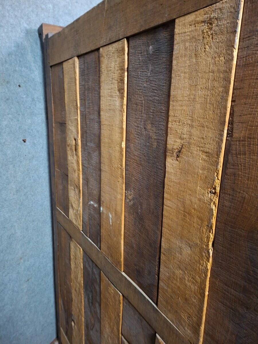 Louis XV wardrobe in solid walnut, 18th century.