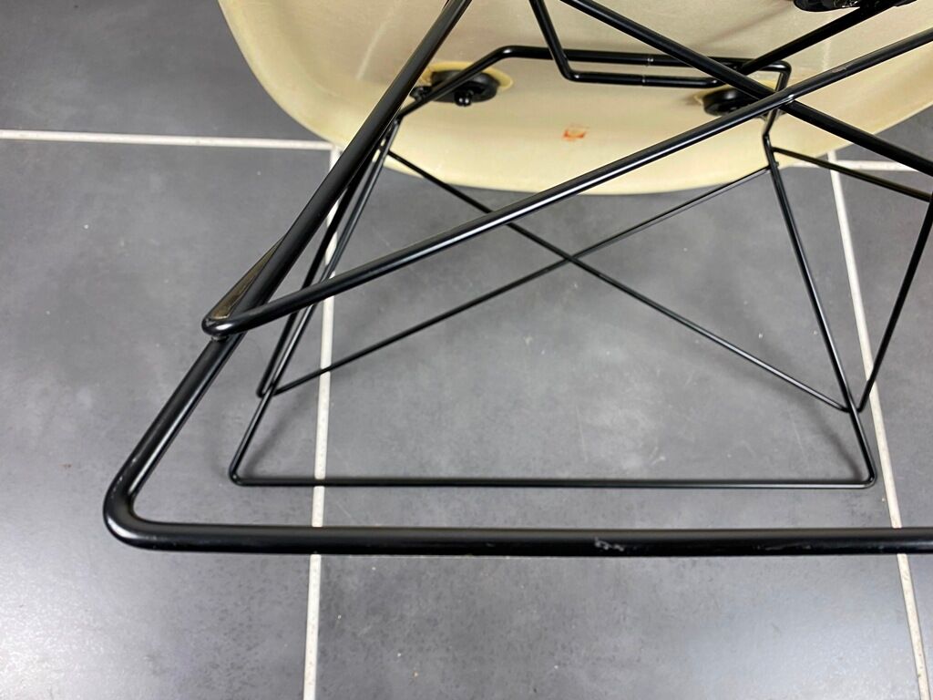 Lounge chair Eames fiber white parchment short back base cat's cradle herman miller vintage 50