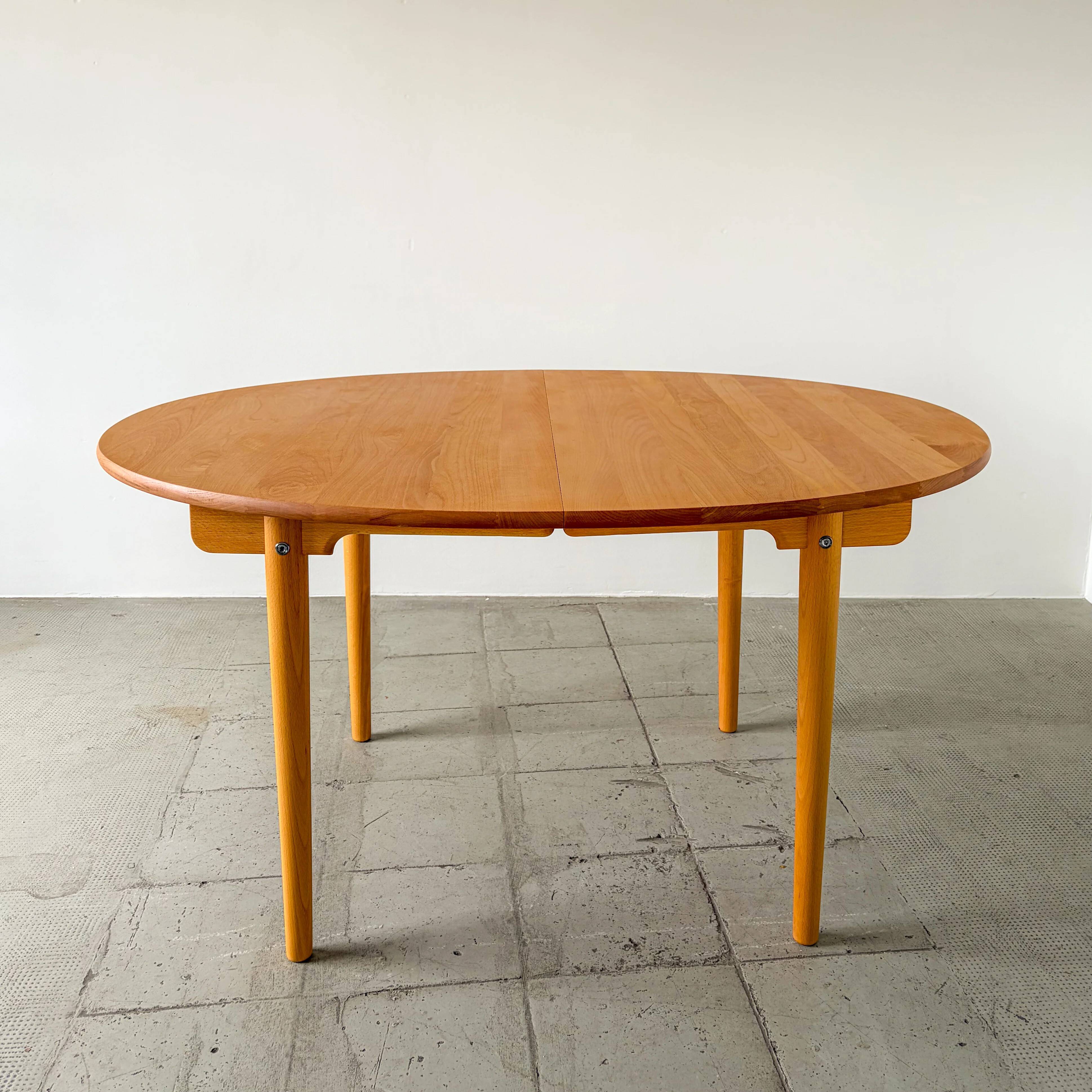 Table à manger Carl Hansen CH337 en chêne huilé