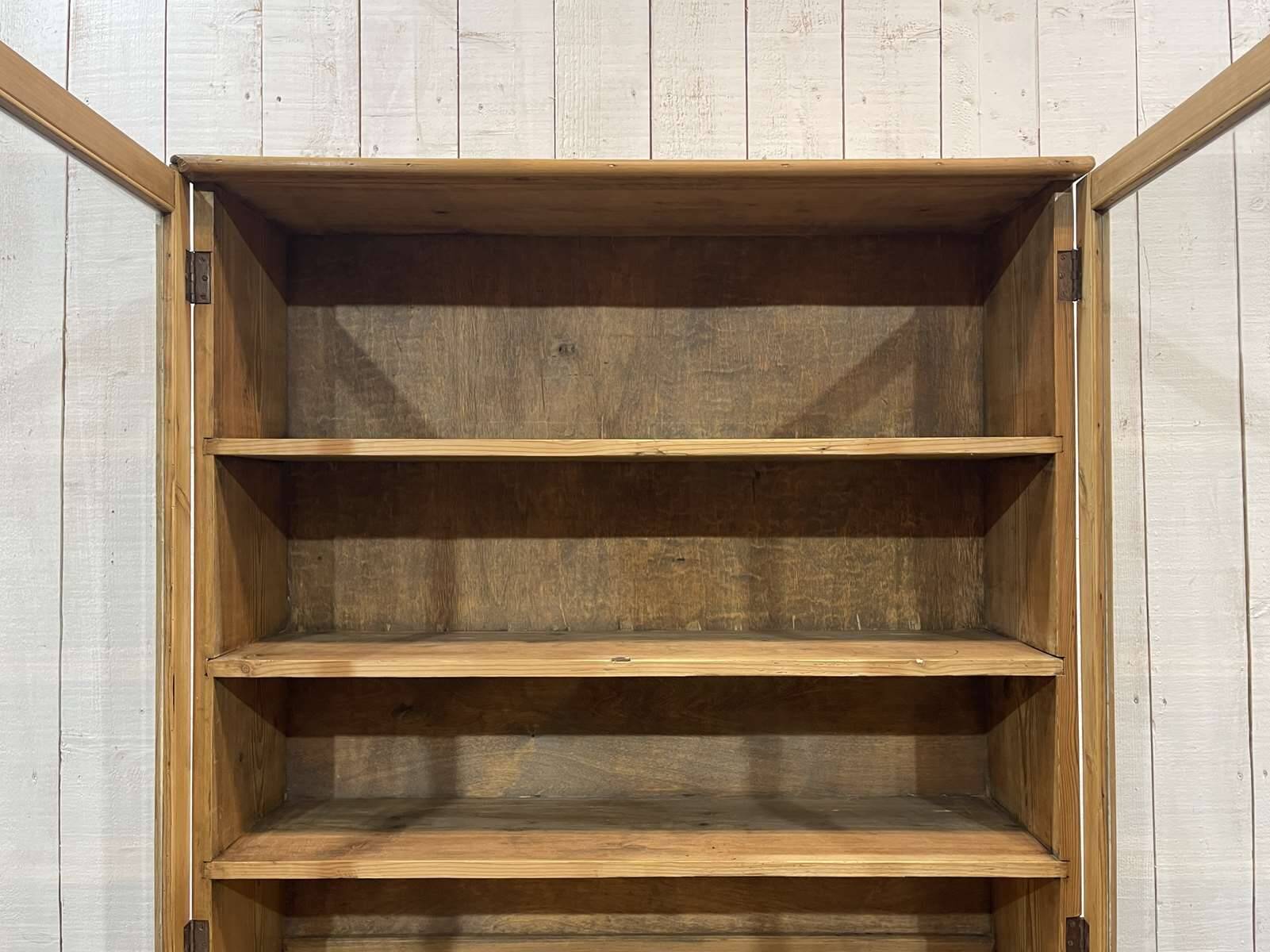 English 2-body sideboard in fir from the early 20th century