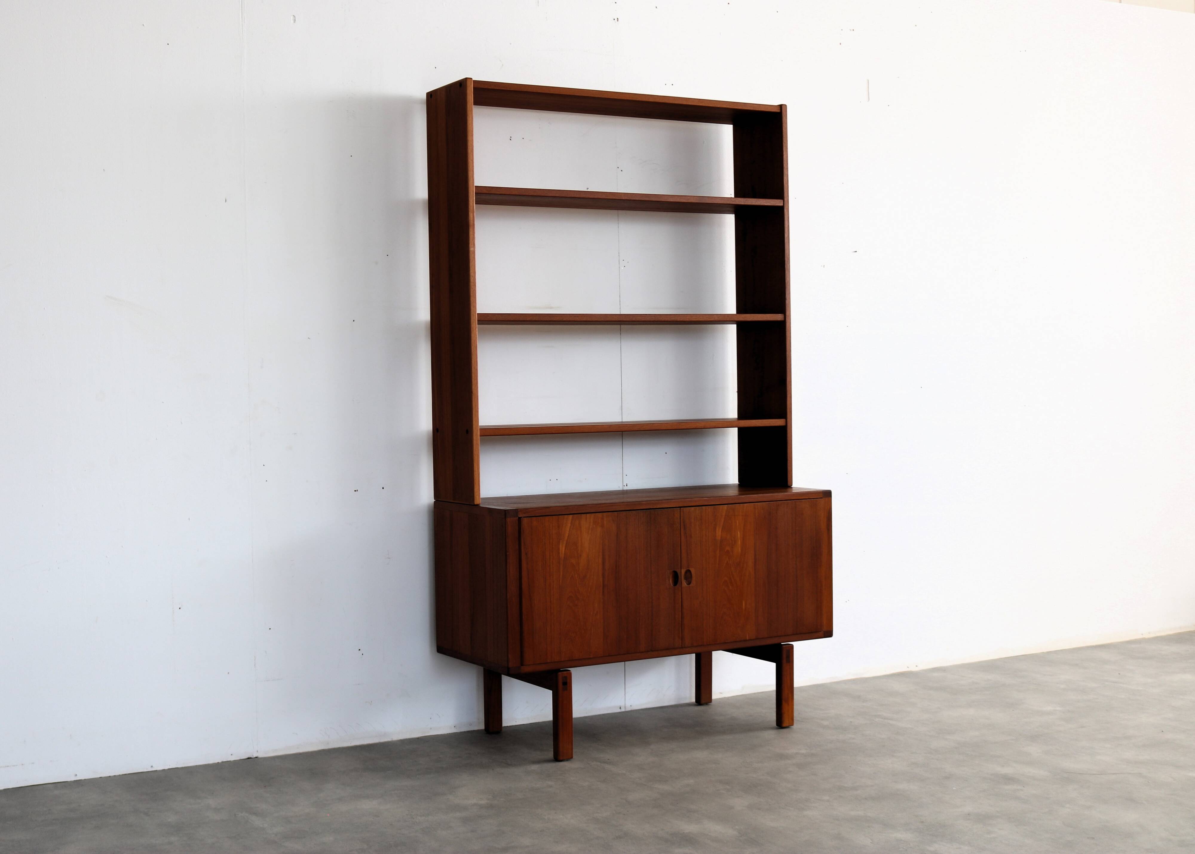 Vintage bookcase | wall cabinet | 60s | Swedish